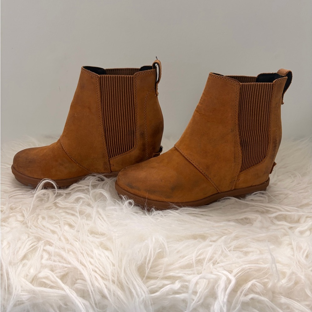 SOREL platform wedge boots